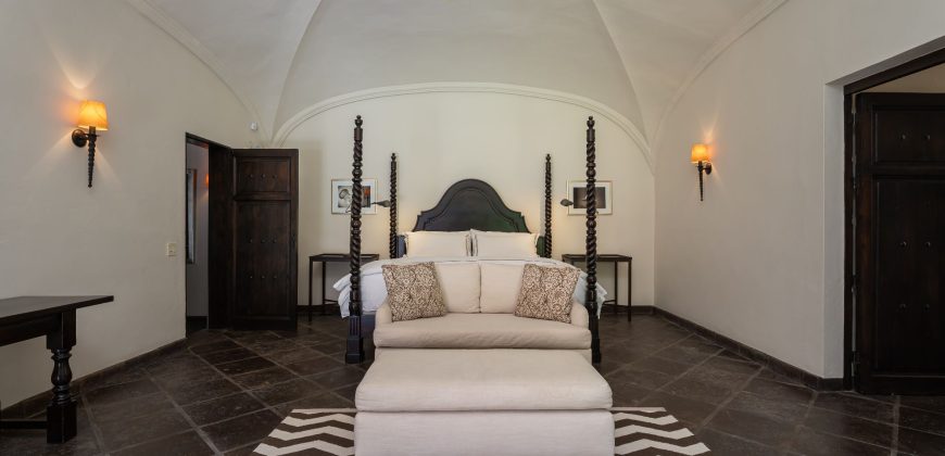 Casa Encantada