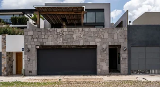 Casa Hoyo 13